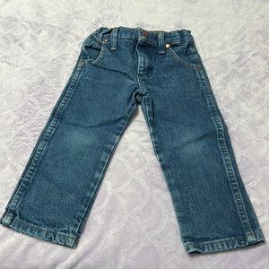 Boys 3T Wranglers. In great condition
